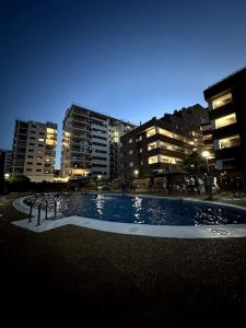 A piscina localizada em Apartamento vacacional cerca al mar - OROPESA DEL MAR ou nos arredores