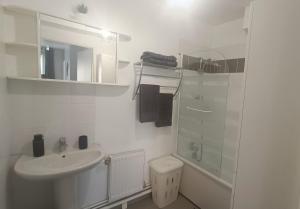 Koupelna v ubytování Kaz'Zen - 50 m² de détente