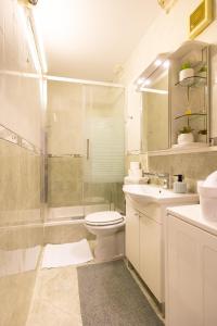 Ένα μπάνιο στο Apartment Centar