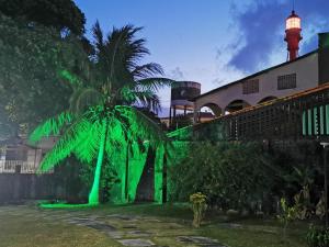 Vườn quanh Casa muito grande super localização vista mar+SPA