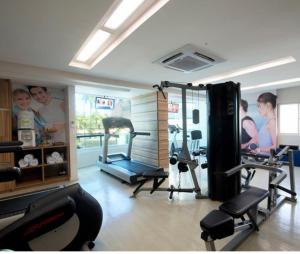 Fitness centrum a/nebo fitness zařízení v ubytování Radisson Hotel luxo ap 801