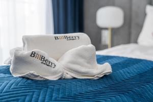 Posteľ alebo postele v izbe v ubytovaní Atena Premium - BillBerry Apartments