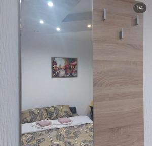 Postel nebo postele na pokoji v ubytování Hostel Yugoslavija 1