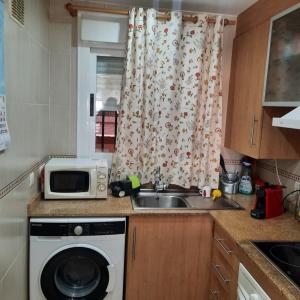 Afbeelding uit fotogalerij van Apartamento Magic World Oropesa in Oropesa del Mar +10 foto's