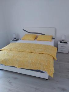 Postel nebo postele na pokoji v ubytování Apartment Marina 2
