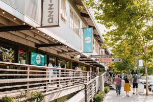 Galeriebild der Unterkunft Modern home near colleges in Claremont