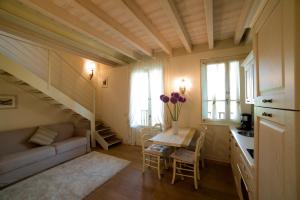 Posezení v ubytování Garda Residence San Vigilio Golf