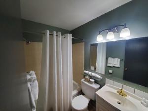 Bagno di Super 8 by Wyndham Duncan