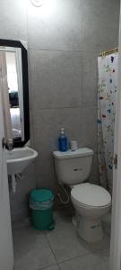 Ein Badezimmer in der Unterkunft Apto Vacacional Flandes Tolima