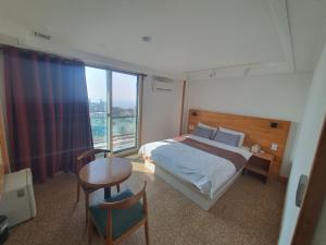 Zdjęcie z galerii obiektu Hotel Oceanview w mieście Inczon