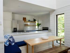 Ett kök eller pentry på Newly Remodeled Luxury Condo — Sleeps 7