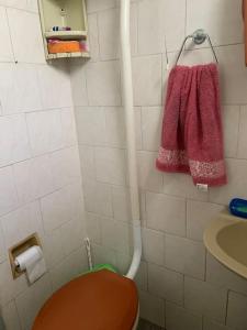 Ein Badezimmer in der Unterkunft Casa bem localizada Cidreira