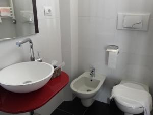 A bathroom at Hotel Nautilus