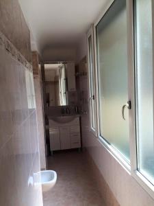 Ένα μπάνιο στο La Piazza B&B