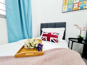 صورة لـ 8 Guest Cozy 3 Room Koi Kinrara Suite, IOI Puchong, Bukit Jalil Pavilion, Bukit Jalil Stadium, Sunway Pyramid, Sunway Lagoon في Kampong Baharu Sungai Way
