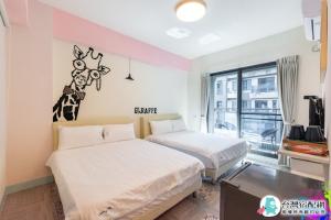 Uma cama ou camas num quarto em Baby Dolphin