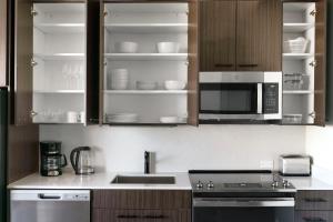 Ảnh trong thư viện ảnh của Downtown 1br w deck pool lounge nr dining ATX-229 ở Austin +31 ảnh