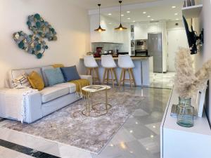 Kép Fantastic Apartment 2 Minutes Walk From The Beach szállásáról Marbellában a galériában