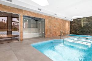 Basen w obiekcie Allonbay Beach & Nature SPA Apartment lub w pobliżu