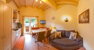 Posezení v ubytování Romantik Aparthotel Sonnleitn