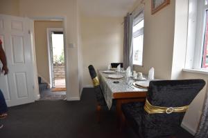 Gallery image of Gorgeous 3 bedroom house near cardiff city center in Cardiff
