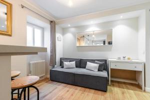 Lovely 1 Bdr Port Area