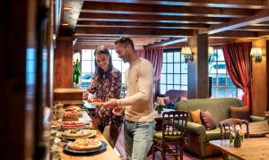 Jídlo v hotelu nebo okolí