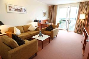 Posezení v ubytování ATLANTIC Hotel Wilhelmshaven