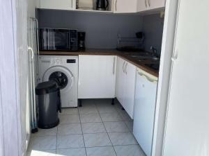 Fotografia z galérie ubytovania Charmant T2 avec terrasse, proche étang de Thau, garage inclus, 34540 Balaruc-les-Bains - FR-1-553-214 v destinácii Balaruc-les-Bains