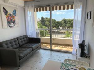Posedenie v ubytovaní T1 avec balcon, clim, wifi, animaux OK à Balaruc-les-Bains - FR-1-553-199