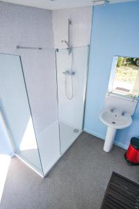 A bathroom at Wye Glamping