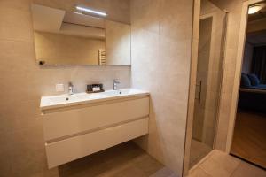 Koupelna v ubytování Hotel Workum