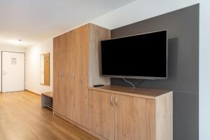 TV a/nebo společenská místnost v ubytování Haus am Krummbach