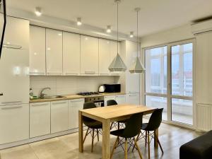 Dapur atau dapur kecil di White Apartment Melnyka10