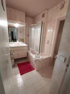 Koupelna v ubytování Appartement f3 en maison calme