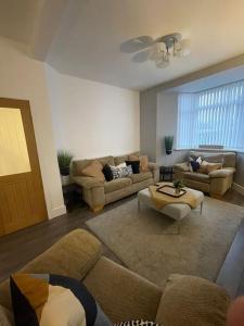 Gallery image of Modern, spacious and Central Location in Aberdare