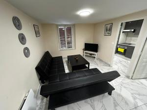 Kuchyň nebo kuchyňský kout v ubytování silver house + 14 fotografií