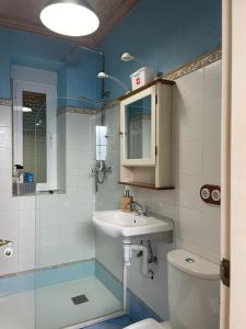 Kúpeľňa v ubytovaní Sweet Home Encantadora casa en Valdepeñas