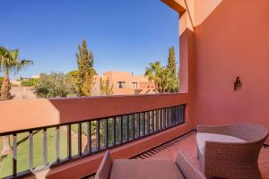 Balkón nebo terasa v ubytování Al Maaden Villa Hotel & Spa