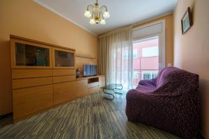 TV a/nebo společenská místnost v ubytování HomeHolidaysRentals Pineda II