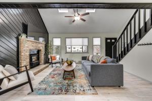 Φωτογραφία από το άλμπουμ του Lake and Pool Access Poconos Retreat in Tobyhanna! σε Tobyhanna