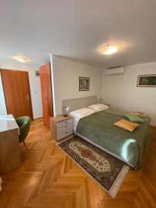 Postel nebo postele na pokoji v ubytování Rooms Base