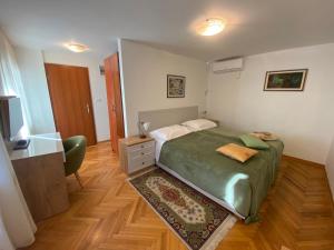 Postel nebo postele na pokoji v ubytování Rooms Base
