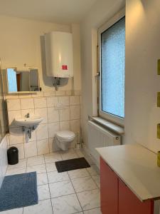 Et badeværelse på Erlangen City-Zentral-Garten-30qm