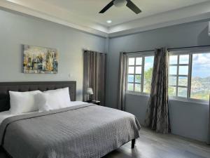 Tempat tidur dalam kamar di Ridge View
