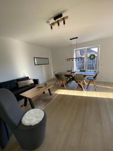 Billede fra billedgalleriet på Modern am Bowlingcenter Garten u Terrassenüberdachung i Werlte + 12 billeder