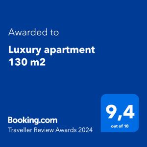 卡特琳娜霍爾姆的住宿－Luxury apartment 130 m2，蓝色的屏幕,文字被授予豪华公寓