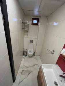 Koupelna v ubytování Dolce Vita Suite Hotel