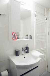 Kúpeľňa v ubytovaní Axd DownTown Spacious Lux Apartment