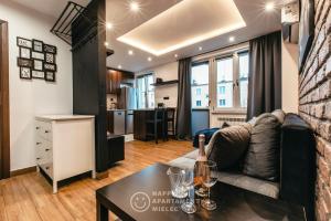 Kuchyňa alebo kuchynka v ubytovaní Happy Day - ApartamentyHappy pl